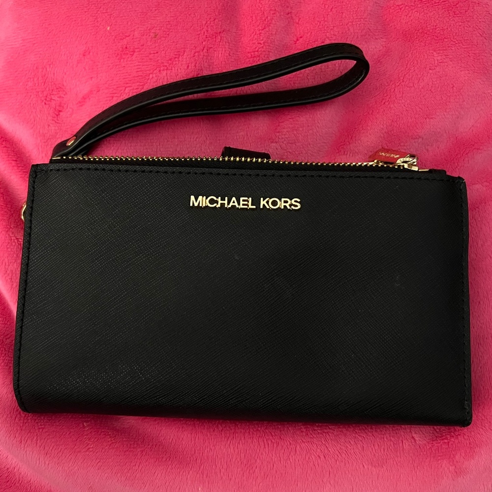Michael Kors Leather Double Zip Smart Phone Wristlet - EUC